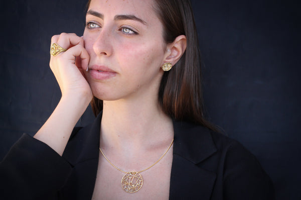 Grid gold & diamonds pendant