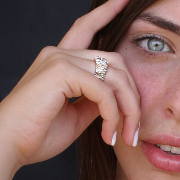 Elegant unique texture silver ring