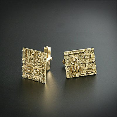 Cufflinks