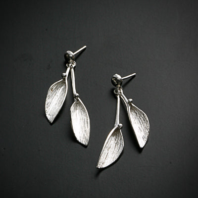 "Leaves of life Collection" hanging silver earring