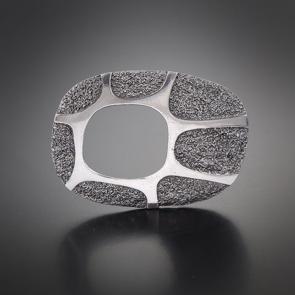 Classic silver pin